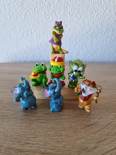 Lot figurines jouets - lot,