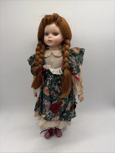 Poupée porcelaine vintage - poupée,