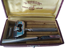 Ancien Rasoir Mécanique L'ESSOR dans son Coffret Velours, Collection Vintage 