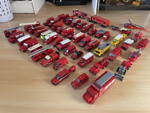 Lot miniatures pompiers