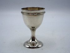 BEAU COQUETIER EN ARGENT