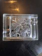 cendrier  signé verlys france decor   papillions  art deco