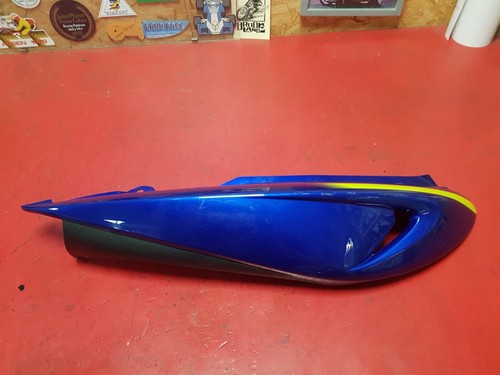 Flanc selle droit suzuki - flanc,