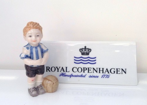 Royal copenhague figurine - royal,
