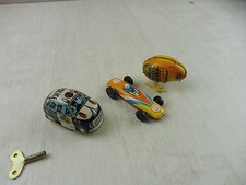 Lot de jouets en tôle