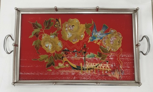 Ancien plateau rouge - , nacre