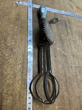 n° 12 old tool, outil ancien