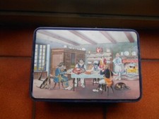 Ancienne boîte à biscuits en fer Galettes St Michel-