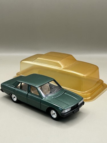 R914 voiture miniature 1 - -, 1/43