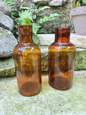 2 Flacons Anciens d’Apothicaire en Verre Ambré Déco