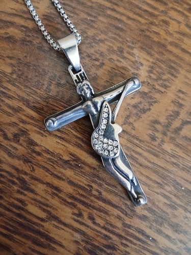Pendentif croix guitare