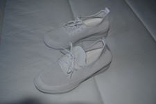 chaussures en toile ajourée