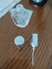 Un Flacon Vaporisateur Vide De Parfum T Mugler Rechargeable 