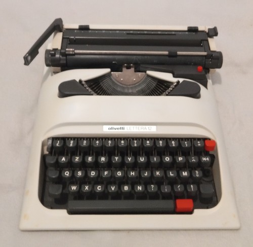 Machine ecrire portable - machine, a