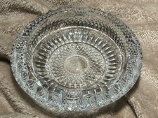 GRAND CENDRIER ANNEES 80 TBEG DE 16,5 Cm EN VERRE  CISELE