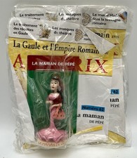 LA MAMAN DE PÉPE - Figurine résine Plastoy (Collection Astérix) - 2002 - Neuf