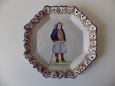 ancienne assiette octogonale en Faïence de QUIMPER ?  signature a identifié ?