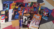 LOT DE  87 FLYERS  DE CIRQUE  FRANCAIS ET INTERNATIONAUX