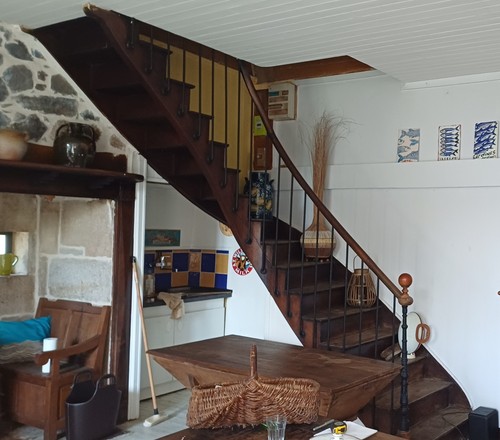 Escalier ancien complet - , xix