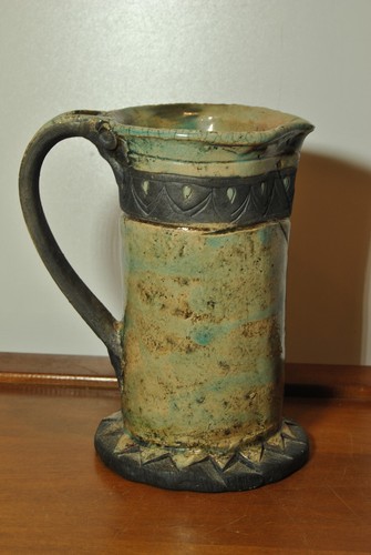Pichet faience terre - terre, cuite