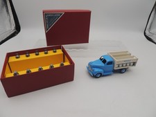 Dinky Toys - Camion Laitier