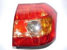 FEU ARRIÈRE DROIT Toyota
