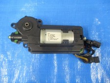 Moteur de verrouillage de toit