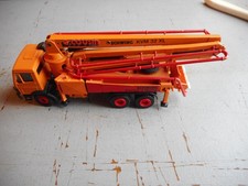  CONRAD  1/50 Camion Mercedes