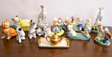 LOT D'OBJETS DE VITRINE CHIEN/