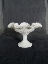 Opaline glass cup, molded milk