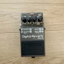 Pédale d'effet Boss RV-5 Digital Reverb pour guitare testée d'occasion