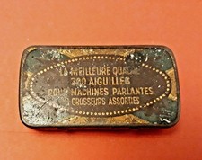 Ancienne petite boite - , à
