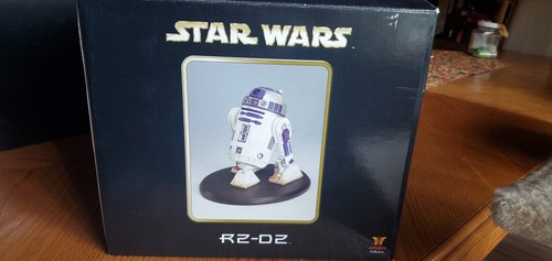 Statue star wars - r2,