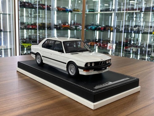 Auto barn bmw e28 - barn,