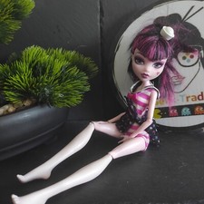 Monster High Doll Poupée Draculaura Skull Shores #geektrademonsterhigh