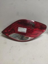 Feu arriere principal droit