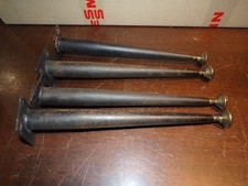 Pied en ferraille ancien 