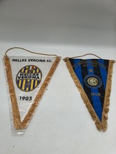 Lot De 2 Fanions De Football