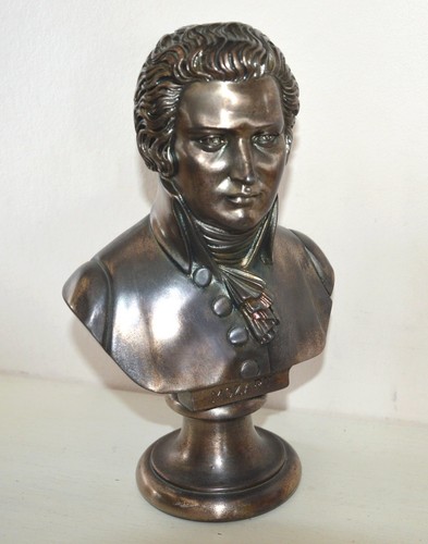 Ancienne statuette statue