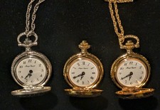 Lot de 3 MONTRES DE COL