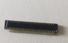 Port de connecteur LCD 26