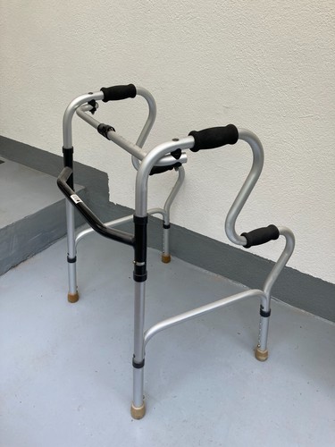 Déambulateur aluminium - déambulateur,