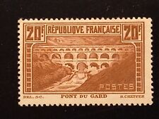 timbre France pont du Gard yt 262 neuf XX 