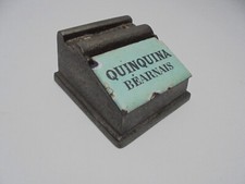 Joli pyrogène fonte couvercle