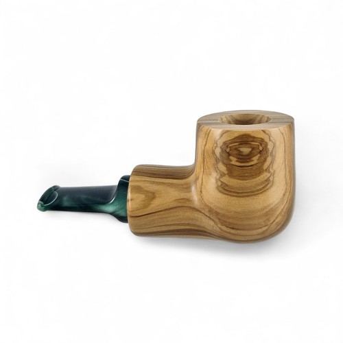 Pipe tabac neuve faite à - pipe,