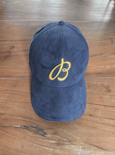 Casquette cap neuve brodée