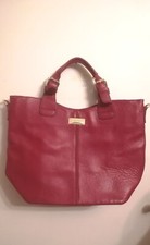 Beau sac Jean-Louis SCHERRER cuir rouge. TBE !