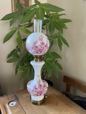 SUPERBE ANCIENNE GRANDE LAMPE A PETROLE EN OPALINE H 56 CM