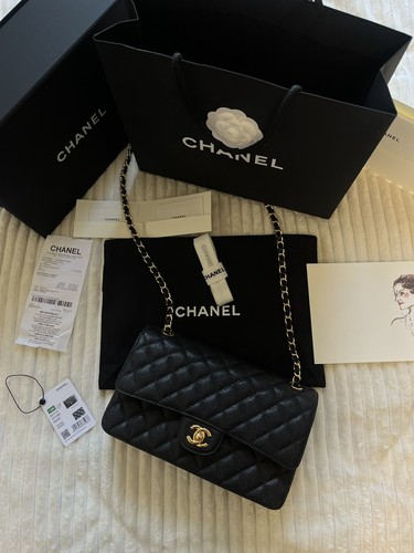 Chanel classic flap - chanel,