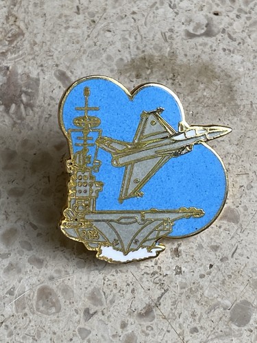 Pin porte avions navire - porte,